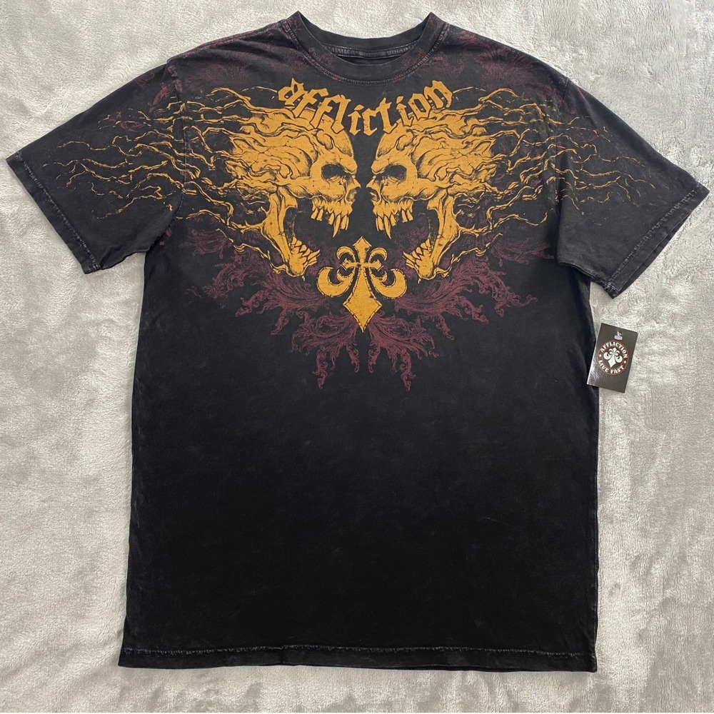 Affliction Screaming Roots Tee Mens Large Black Lava Skulls Graphic A32746 NWT